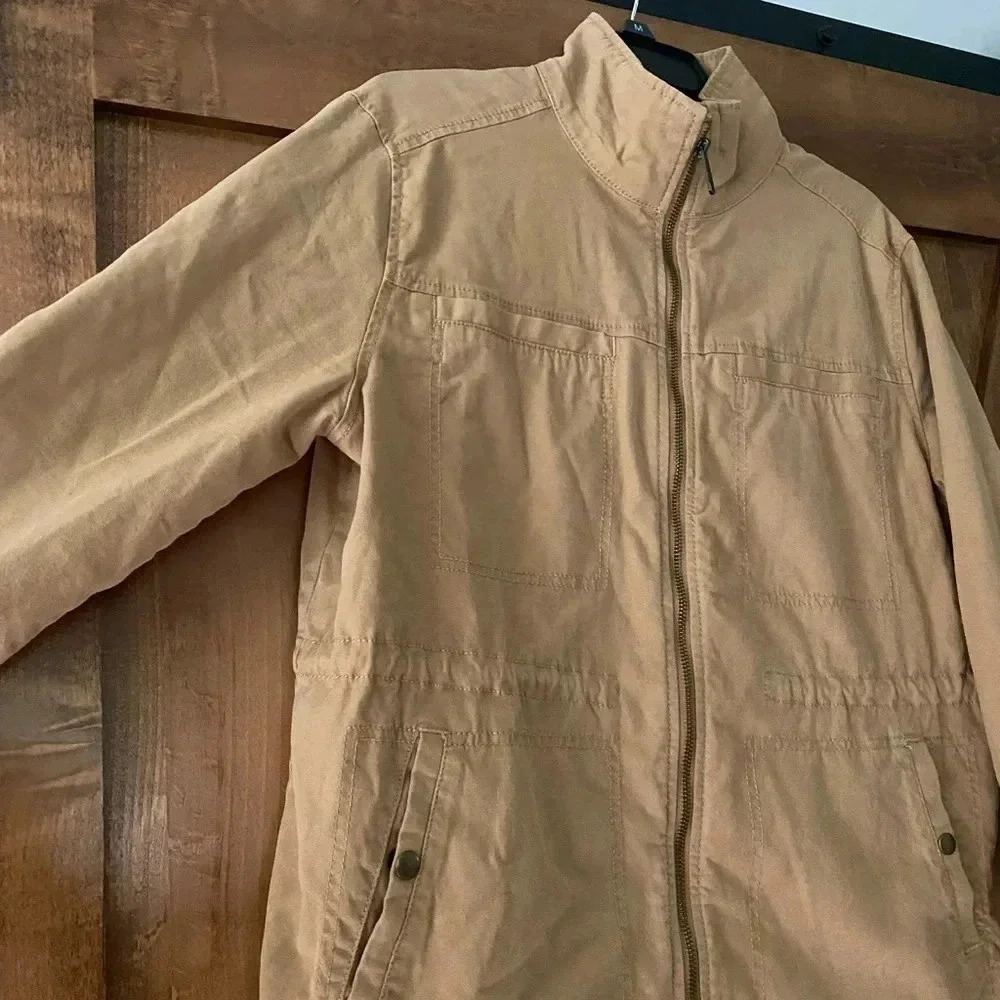 Women’s Old Navy Tan Cargo Utility Jacket size Medium - Picture 4 of 6
